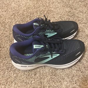 Brooks ghost shoes
